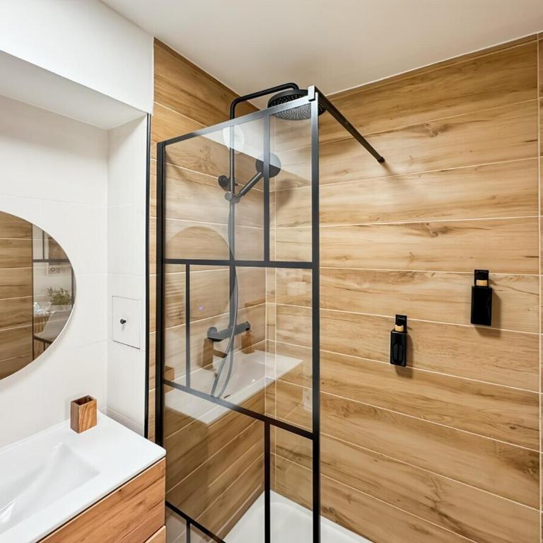 Appartement Pour 4 Personnes Disneyland - Sunny Side - Two-Bedroom Apartment - 28
