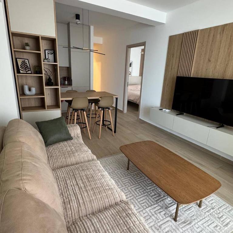 Sunny apartment Becici - Apartman sa 1 Spavaćom Sobom - 2