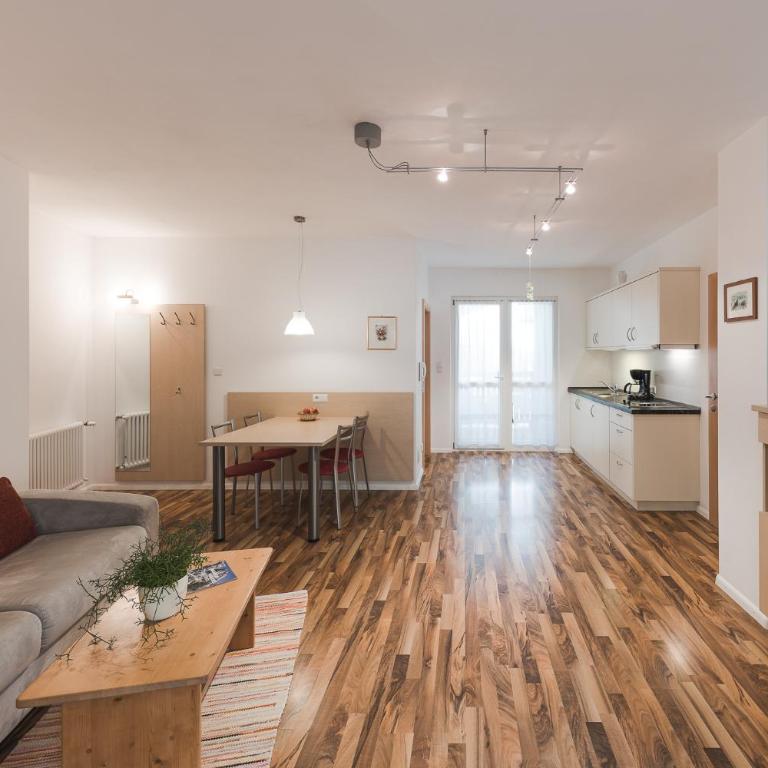 Ansitz Rynnhof - Ferienwohnungen am Bioweinhof in Tramin, Ruhe, Wein & Aktivurlaub - Appartamento con 1 Camera da Letto - 13