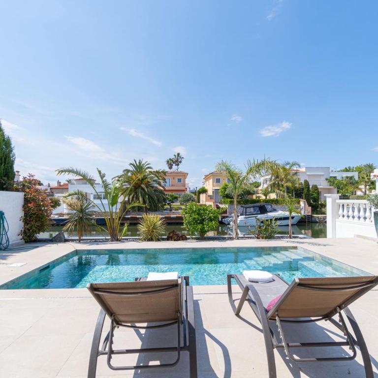 Apart-rent Casa Cap ras 0040 - Villa avec Piscine Privée - 53
