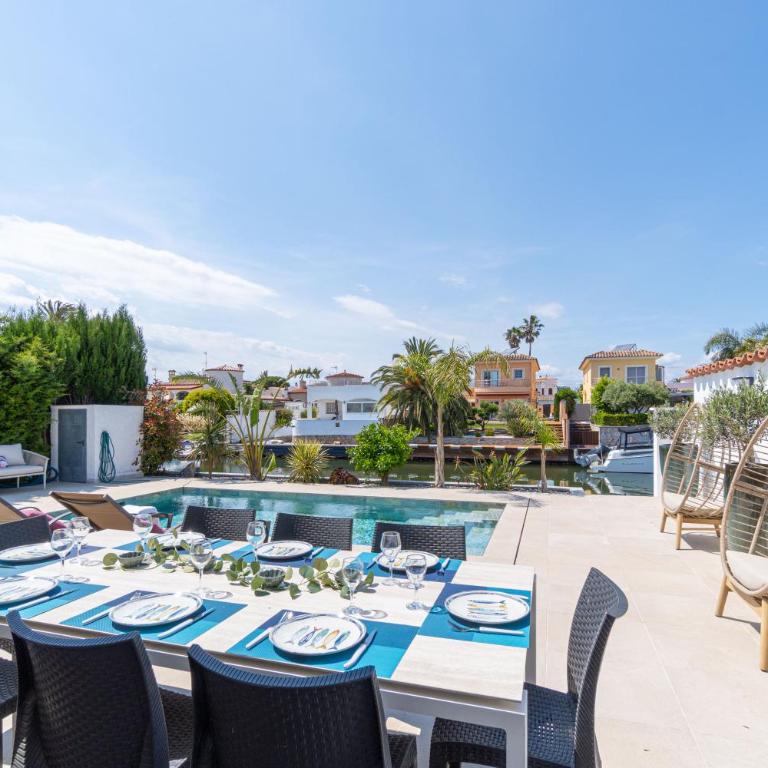 Apart-rent Casa Cap ras 0040 - Villa avec Piscine Privée - 59