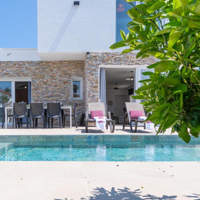 Apart-rent Casa Cap ras 0040 - Villa avec Piscine Privée - 57