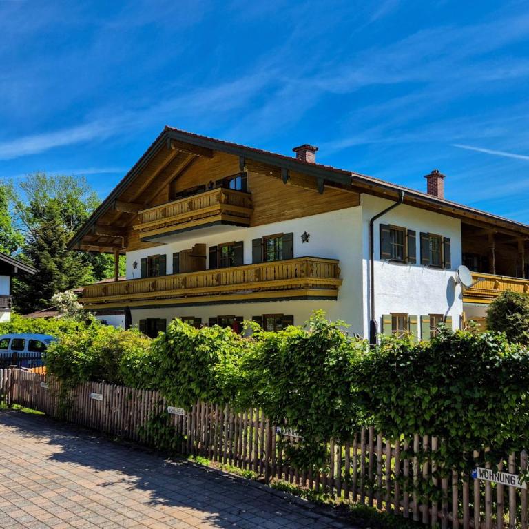 Haus Sonnenschein Ferienwohnung Kehlstein - Apartment with Mountain View - 13