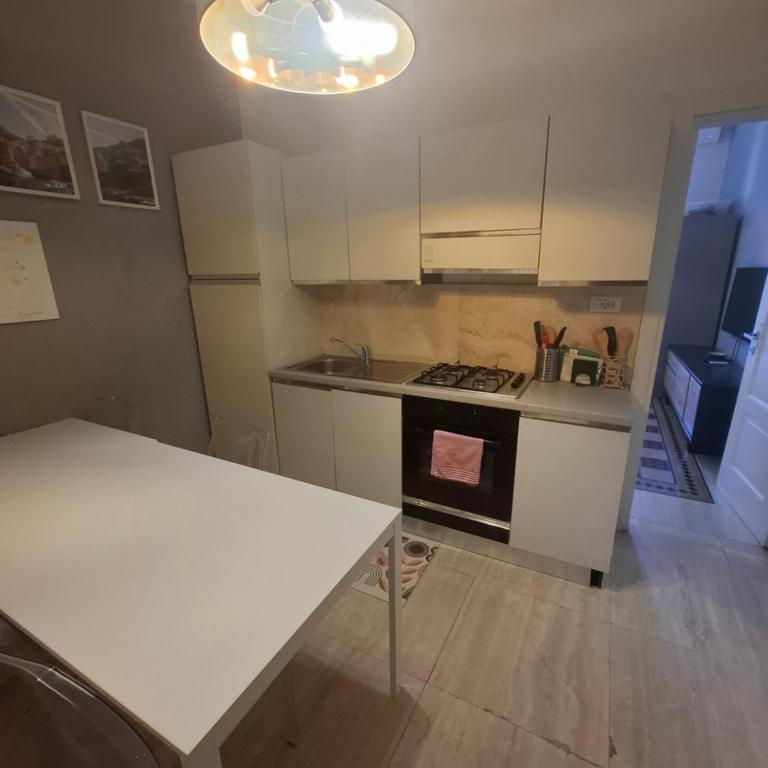 5 Terre Home - One-Bedroom Apartment - 6