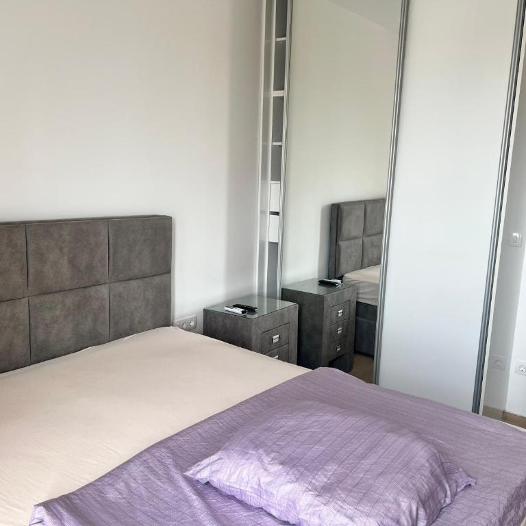 apartment with 2 bedrooms and 2 bathrooms, 90 m2 - Two-Bedroom Apartment - 16