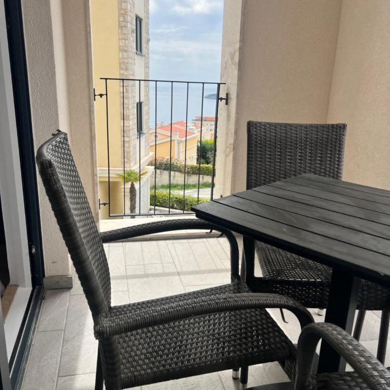 apartment with 2 bedrooms and 2 bathrooms, 90 m2 - Two-Bedroom Apartment - 17