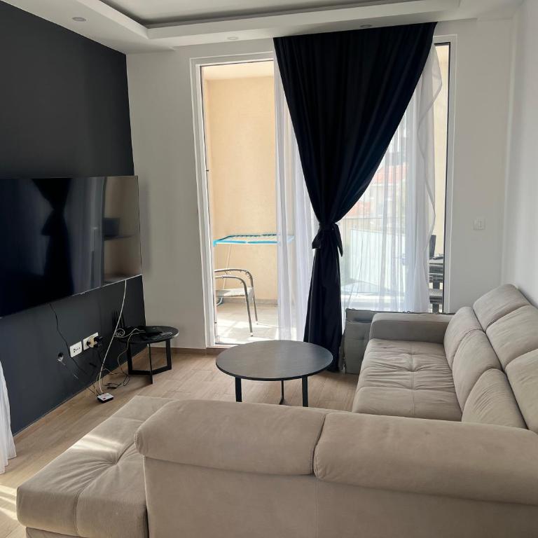 apartment with 2 bedrooms and 2 bathrooms, 90 m2 - Two-Bedroom Apartment - 23