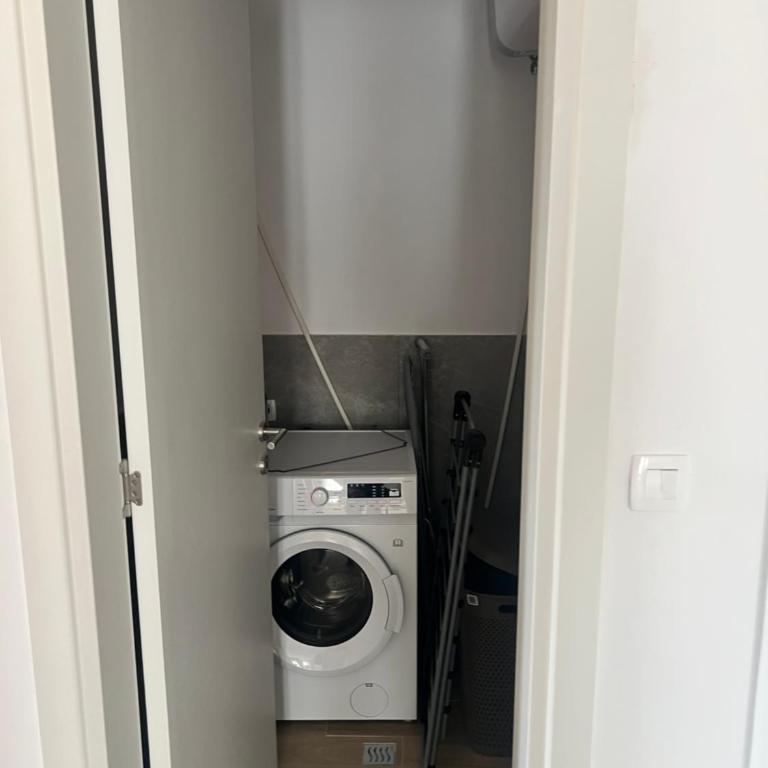 apartment with 2 bedrooms and 2 bathrooms, 90 m2 - Two-Bedroom Apartment - 29