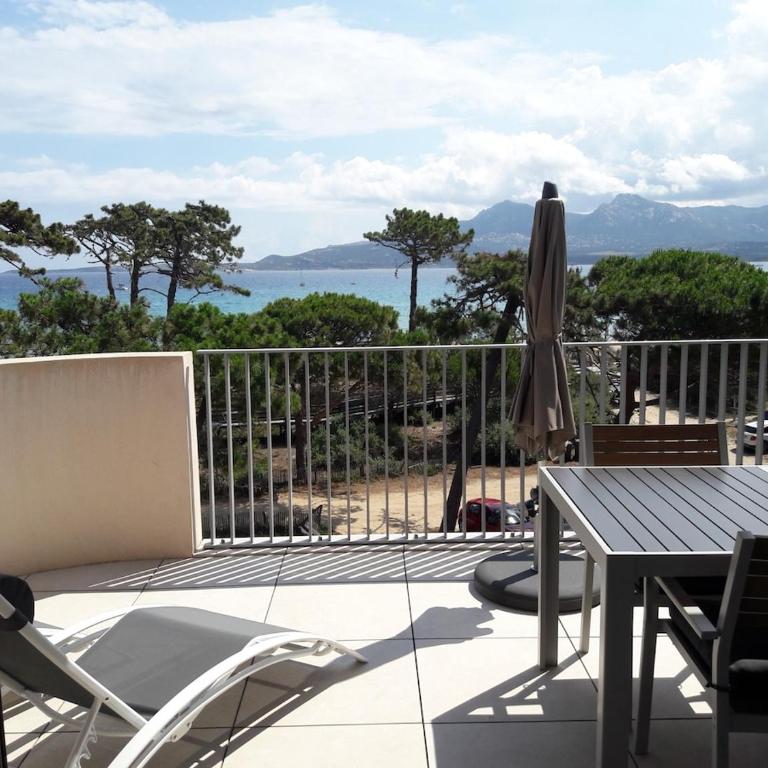 Appartement T3 à 50 mètres de la plage, vue exceptionnelle - Two-Bedroom Apartment - 2