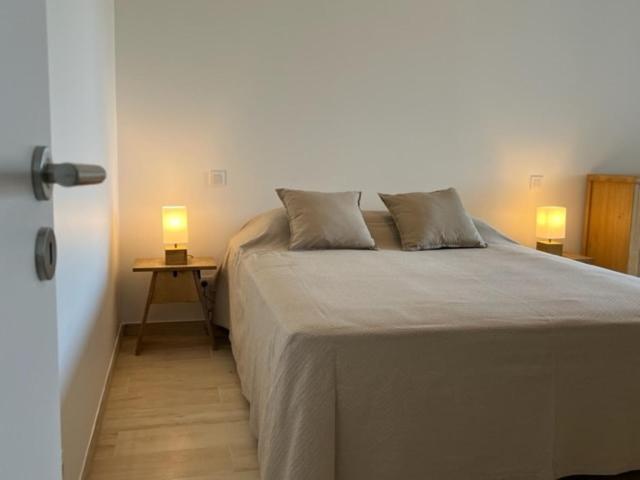 Appartement T3 à 50 mètres de la plage, vue exceptionnelle - Two-Bedroom Apartment - 13