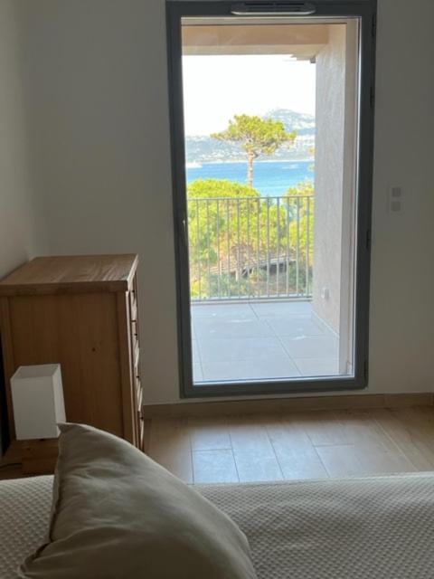 Appartement T3 à 50 mètres de la plage, vue exceptionnelle - Two-Bedroom Apartment - 14