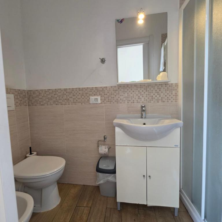 Villa Cristina - Camera Matrimoniale con Bagno Privato - 13
