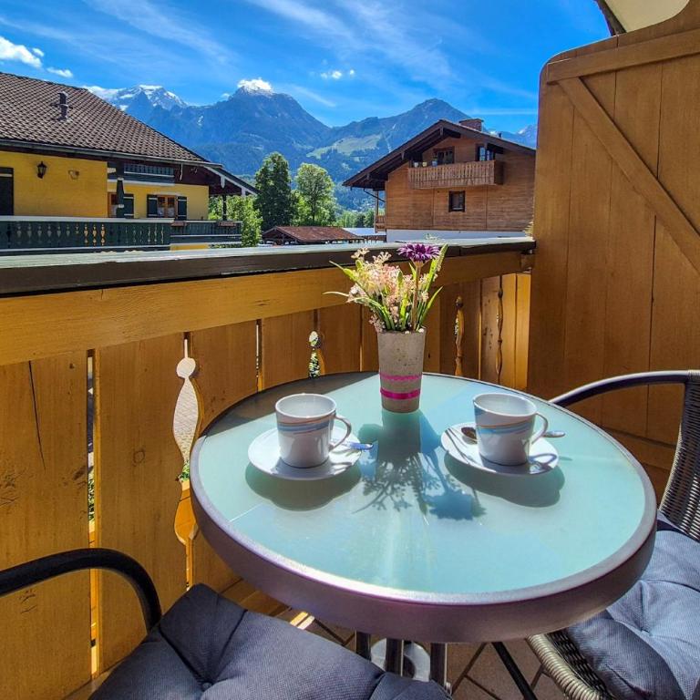 Haus Sonnenschein Ferienwohnung Hochkalter - Apartment with Mountain View - 8