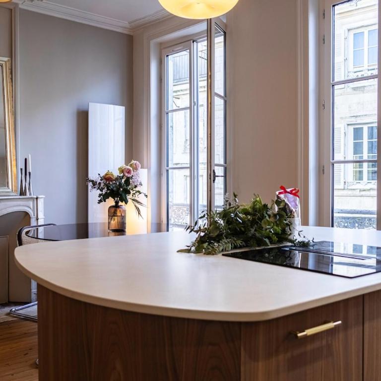 Élégance haussmannienne au cœur du Vieux-Port - Appartement - 11