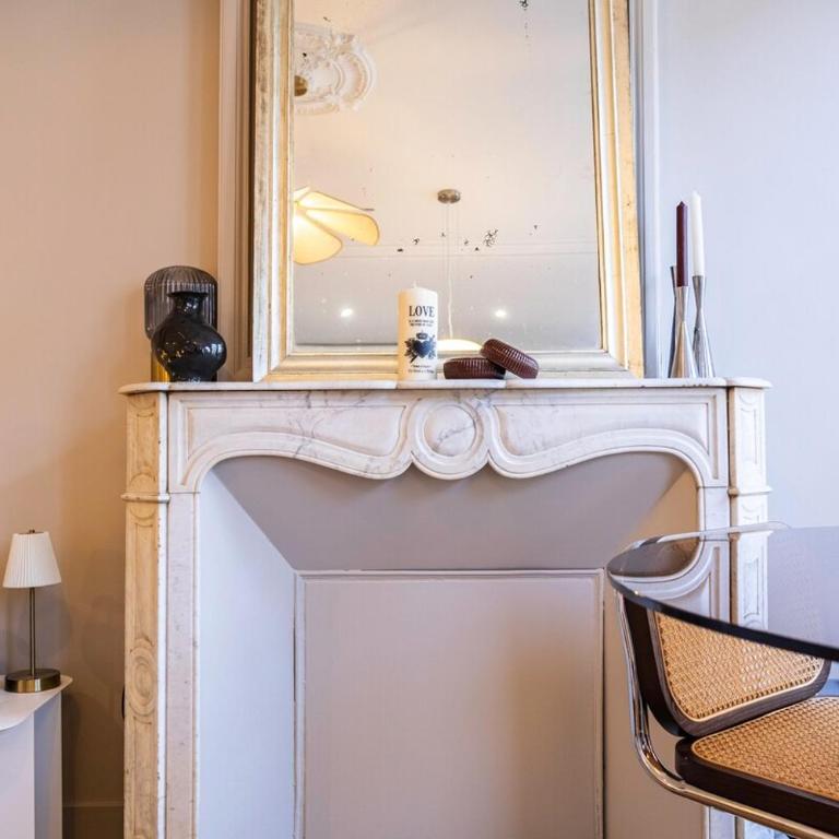 Élégance haussmannienne au cœur du Vieux-Port - Appartement - 35