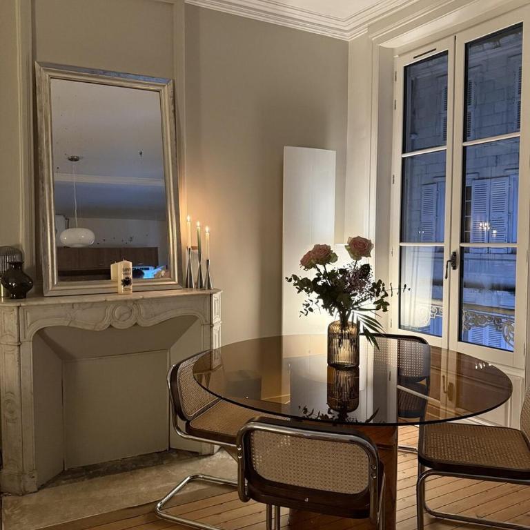 Élégance haussmannienne au cœur du Vieux-Port - Appartement - 47