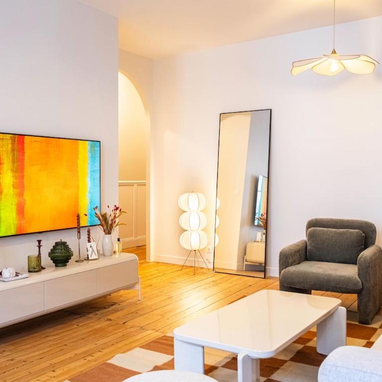 Élégance haussmannienne au cœur du Vieux-Port - Appartement - 16