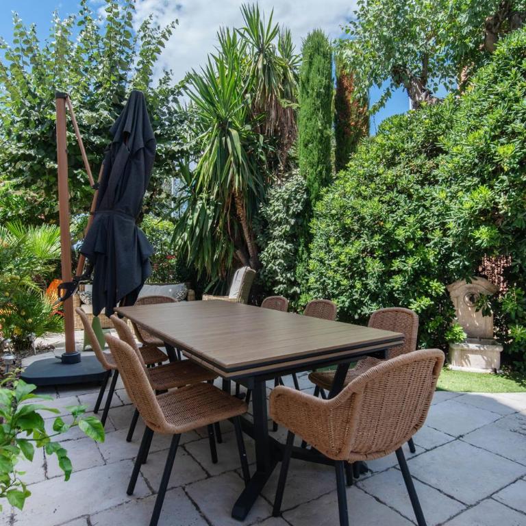 Large house with garden near the sea - Casa - 2