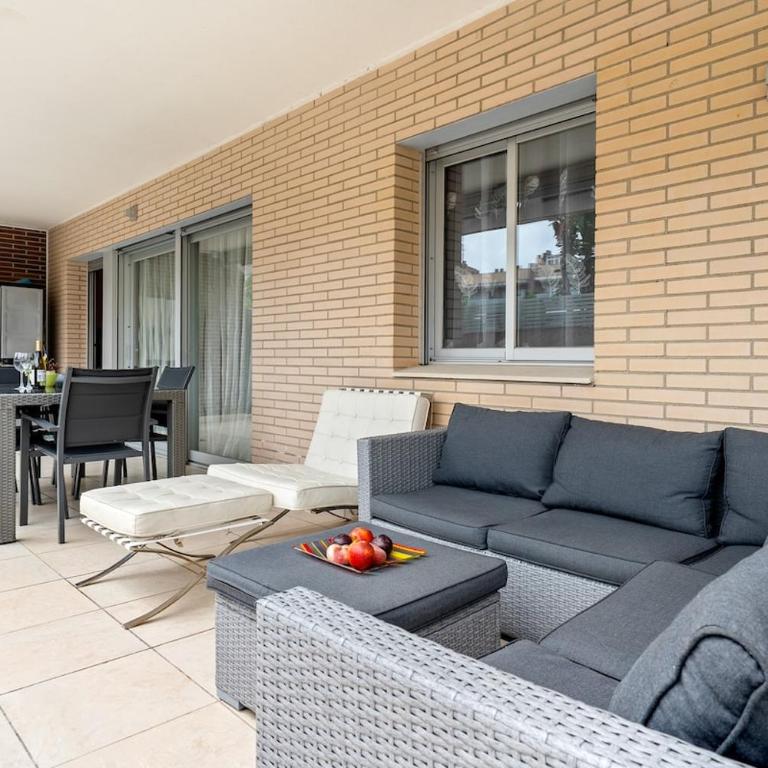 Family apartment with big terrace - Three-Bedroom Apartment - 6