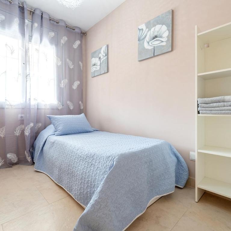 Family apartment with big terrace - Three-Bedroom Apartment - 11