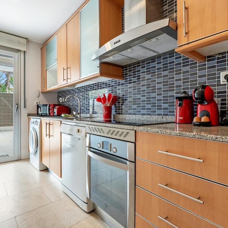 Family apartment with big terrace - Three-Bedroom Apartment - 12