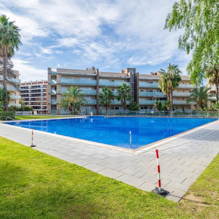 Family apartment with big terrace - Three-Bedroom Apartment - 21