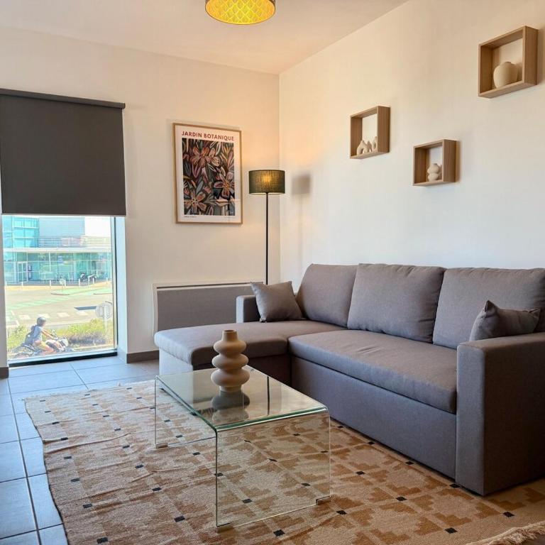 Appart de ville avec parking - Appartement - 18