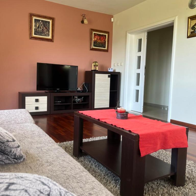 Kuća za izdavanje - Haus mit 2 Schlafzimmern - 9