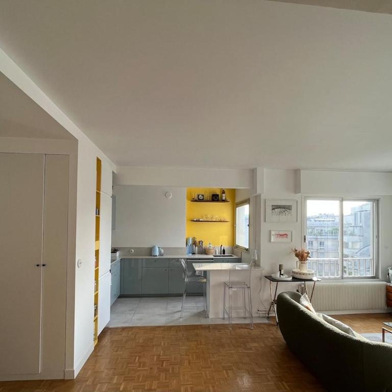 Quiet & bright apartment - République - One-Bedroom Apartment - 1