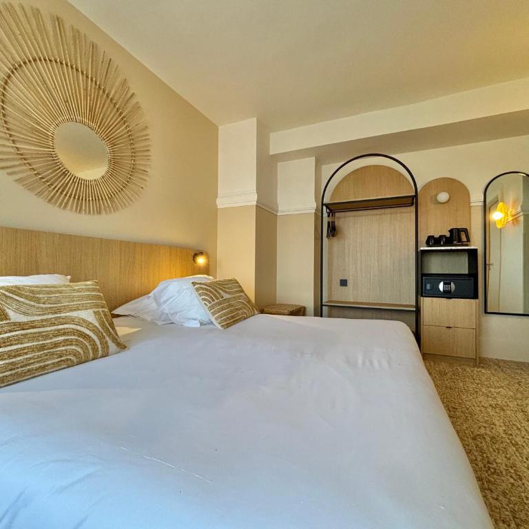 Hôtel & Résidence Vacances Bleues Orhoïtza - Chambre Double avec Balcon ou Terrasse - 8