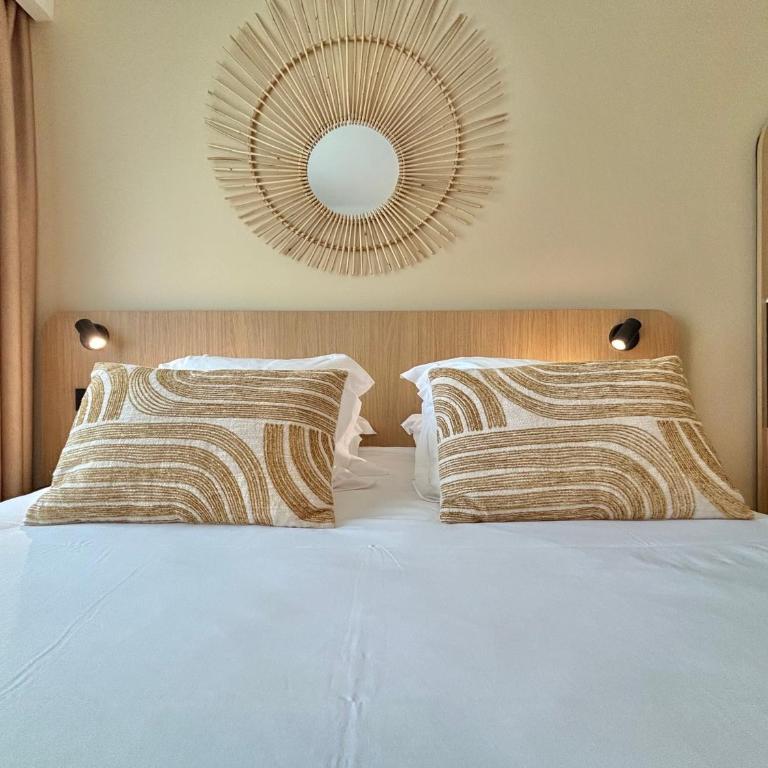Hôtel & Résidence Vacances Bleues Orhoïtza - Chambre Double avec Balcon ou Terrasse - 7
