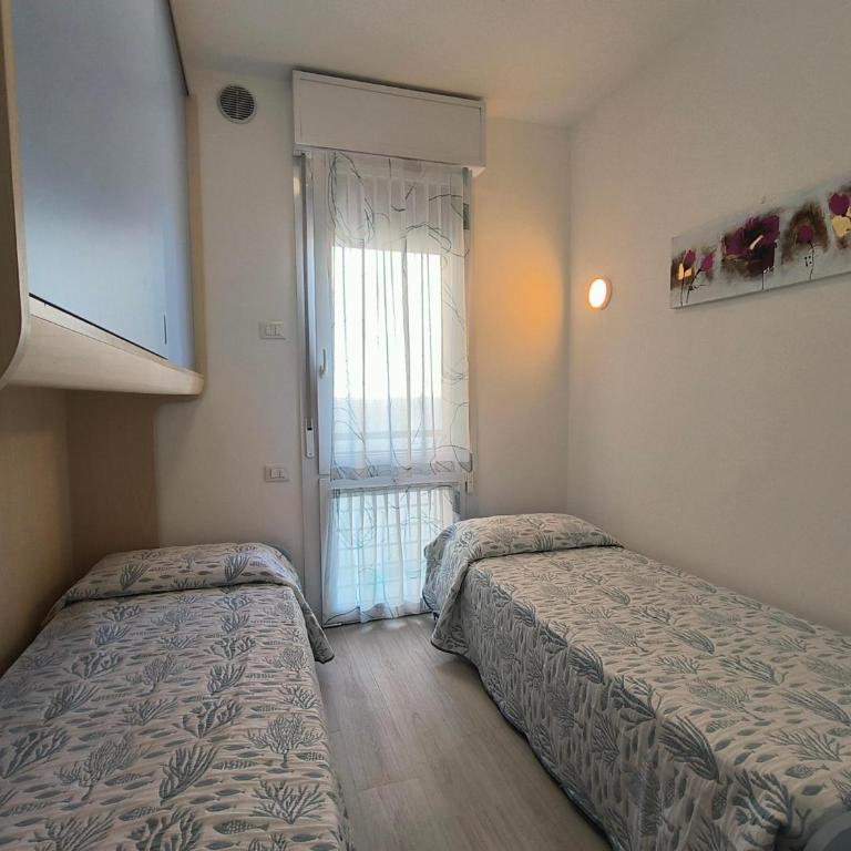 Residence Aurora Park - Appartamento Deluxe con 2 Camere da Letto e Balcone - 10
