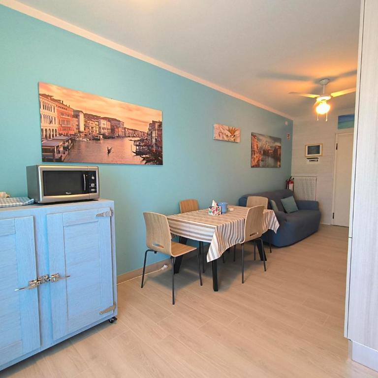 Residence Aurora Park - Appartamento Deluxe con 2 Camere da Letto e Balcone - 1
