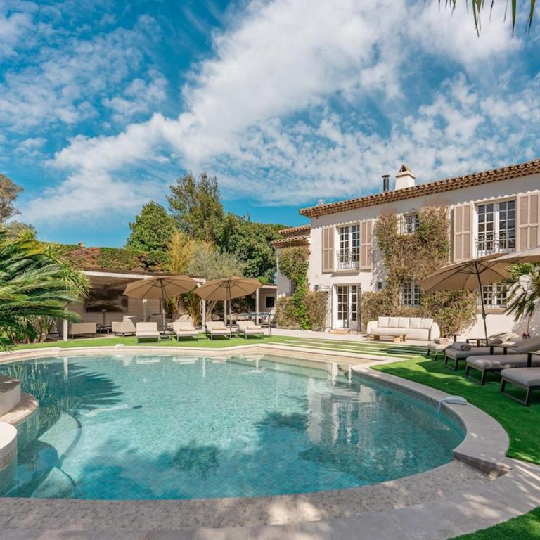 Villa Taman, 5 chambres, proche plage et centre-ville - Villa - 4