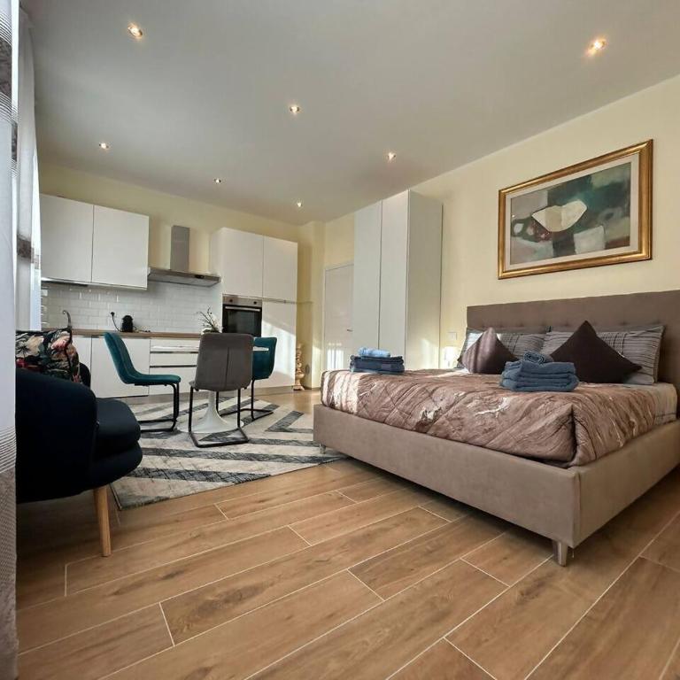 Valverde Apartments and Room - Monolocale Matrimoniale Deluxe - 32