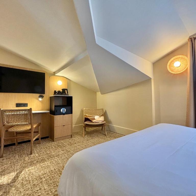 Hôtel & Résidence Vacances Bleues Orhoïtza - Chambre Double - 6