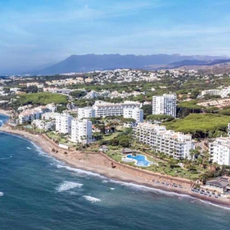 MI CAPRICHO Beachfront 400 - Apartment With Sea Views Costa del Sol - Two-Bedroom Apartments - 9