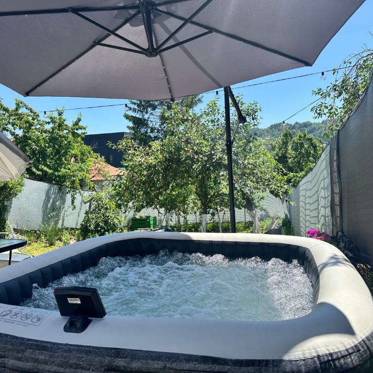 HH Lakes Tuzla - city center, free parking! - Kuća sa 1 Spavaćom Sobom - 1