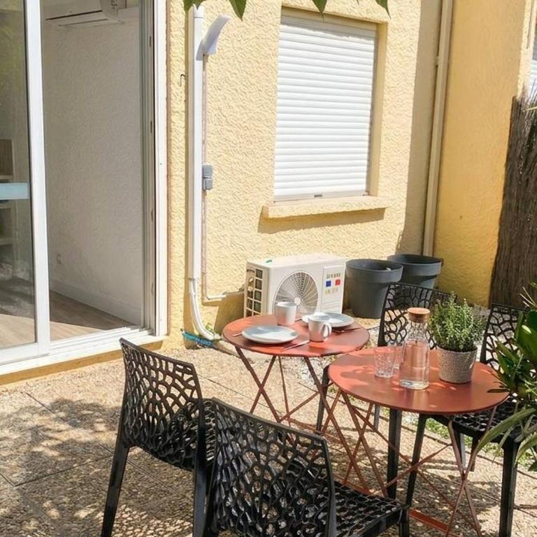 Charmant T2 avec Jardinet, Parking Privé, à 150m de la Plage – Sud, 4 Pers. - FR-1-701-68 - Apartment - 3