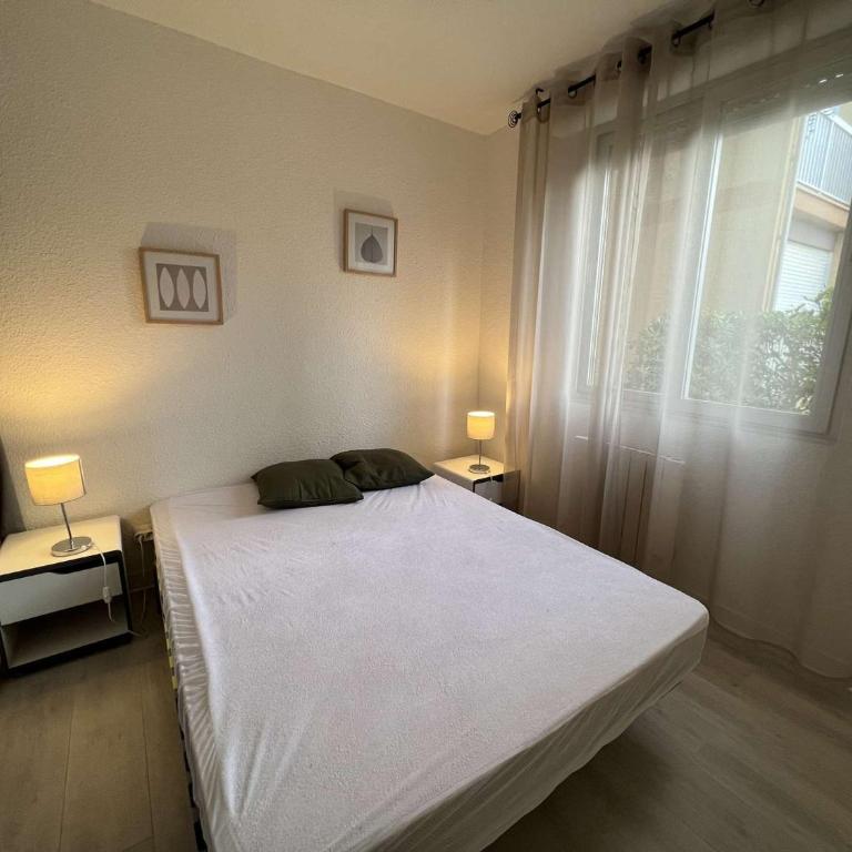 Charmant T2 avec Jardinet, Parking Privé, à 150m de la Plage – Sud, 4 Pers. - FR-1-701-68 - Apartment - 10