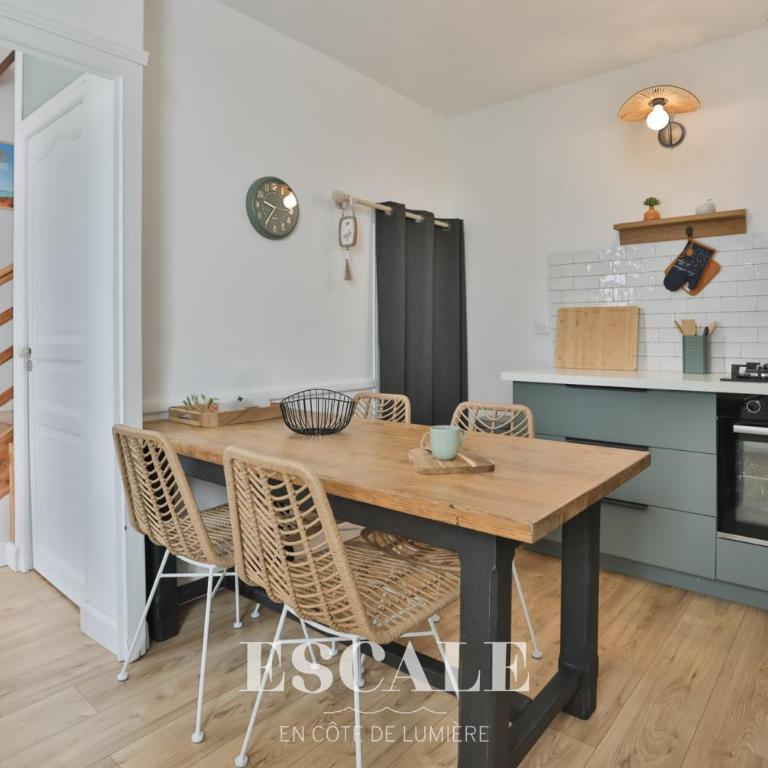 Charmante maison sablaise avec terrasse plage & centre-ville à pied - Maison de Vacances - 9