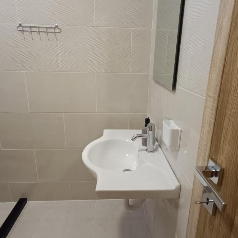 Apartmani Maša - Studio sa Bračnim Krevetom (Queen-size) - 1