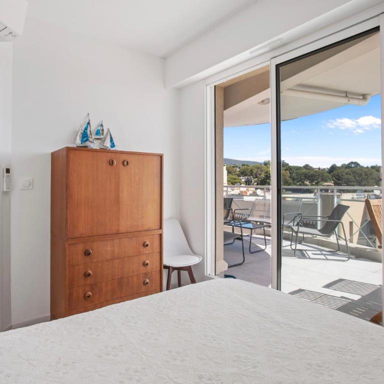 2 pièces avec terrasse vue mer - Appartement Supérieur - Vue sur Ville - 9