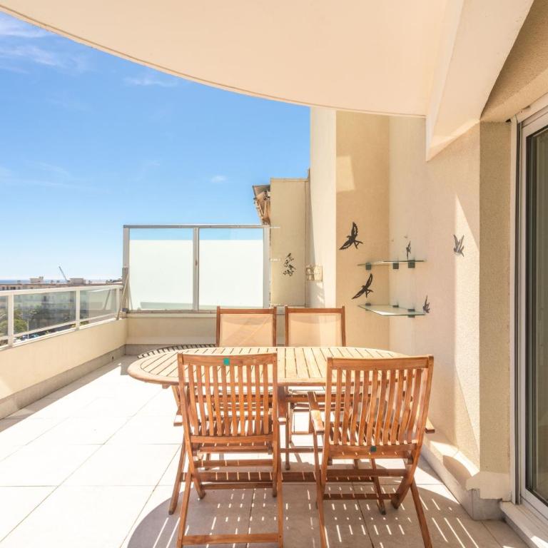 2 pièces avec terrasse vue mer - Appartement Supérieur - Vue sur Ville - 12