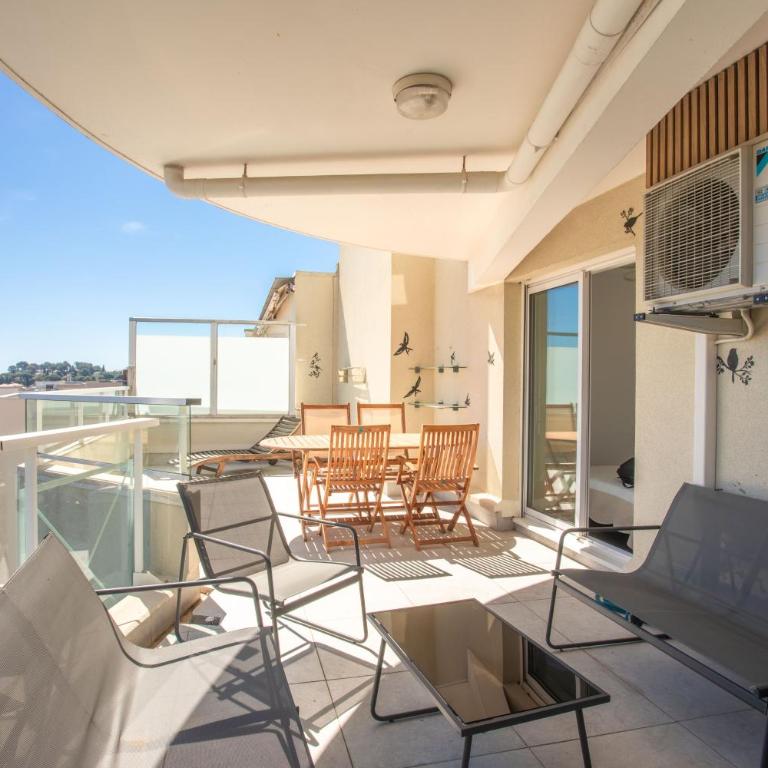 2 pièces avec terrasse vue mer - Appartement Supérieur - Vue sur Ville - 15