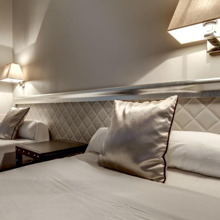 Hotel d'Amiens - Chambre Lits Jumeaux - 1