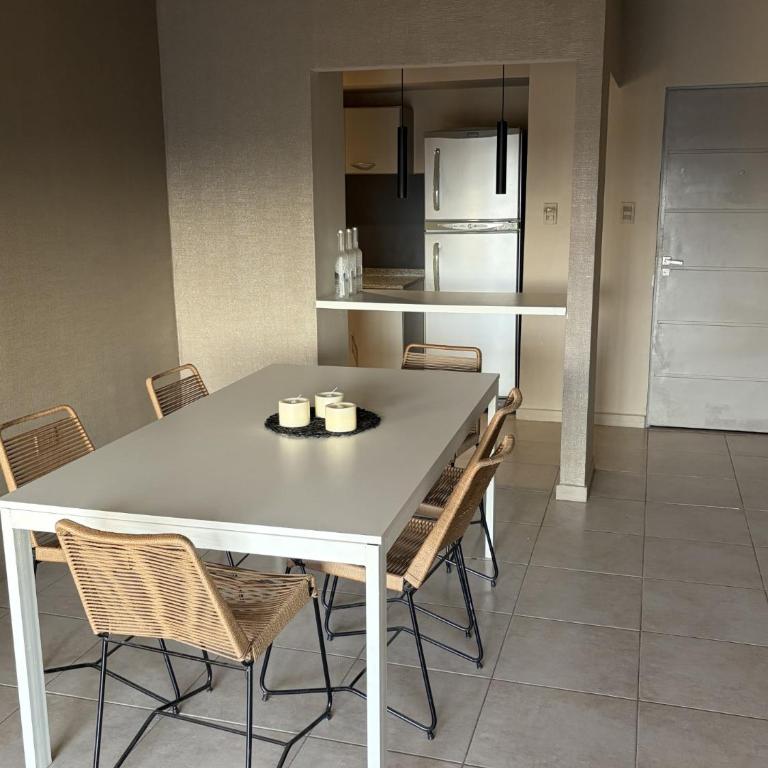 Lo Mejor - Two-Bedroom Apartment - 2