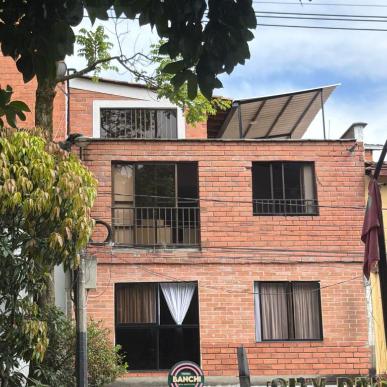 Apartamento parque Simón Bolivar - Apartamento de 3 dormitorios - 8