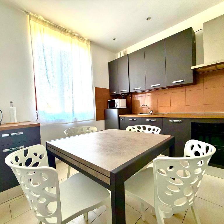 Dela Cruz Home Rental - One-Bedroom Apartment - 15