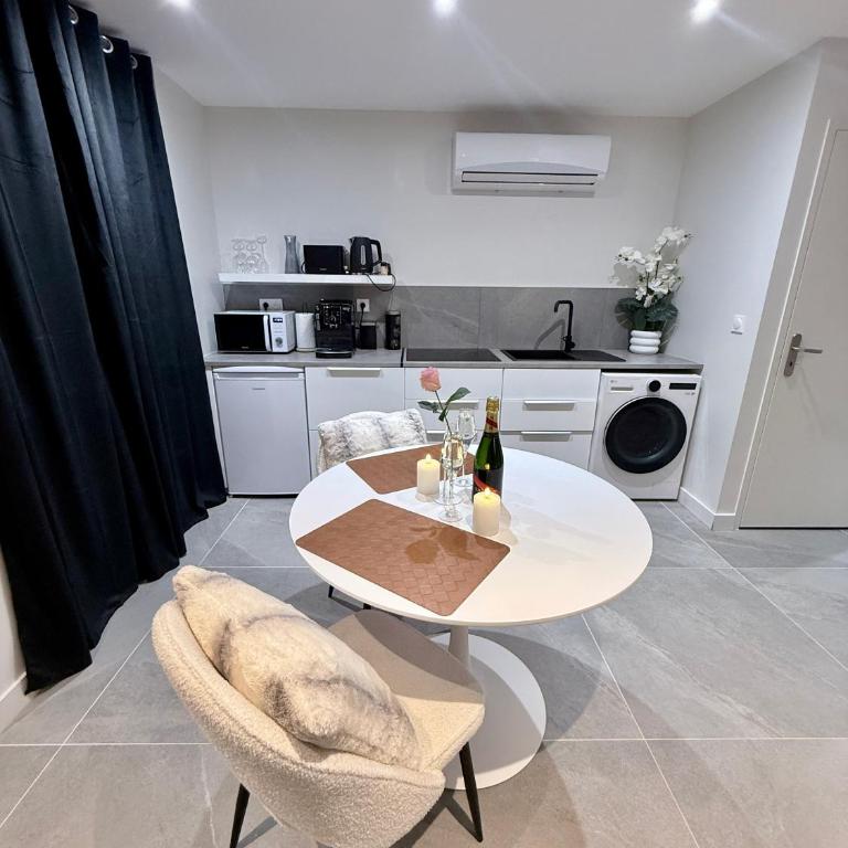 Les Reflets de l'interdit - Appartement 2 Chambres - 12